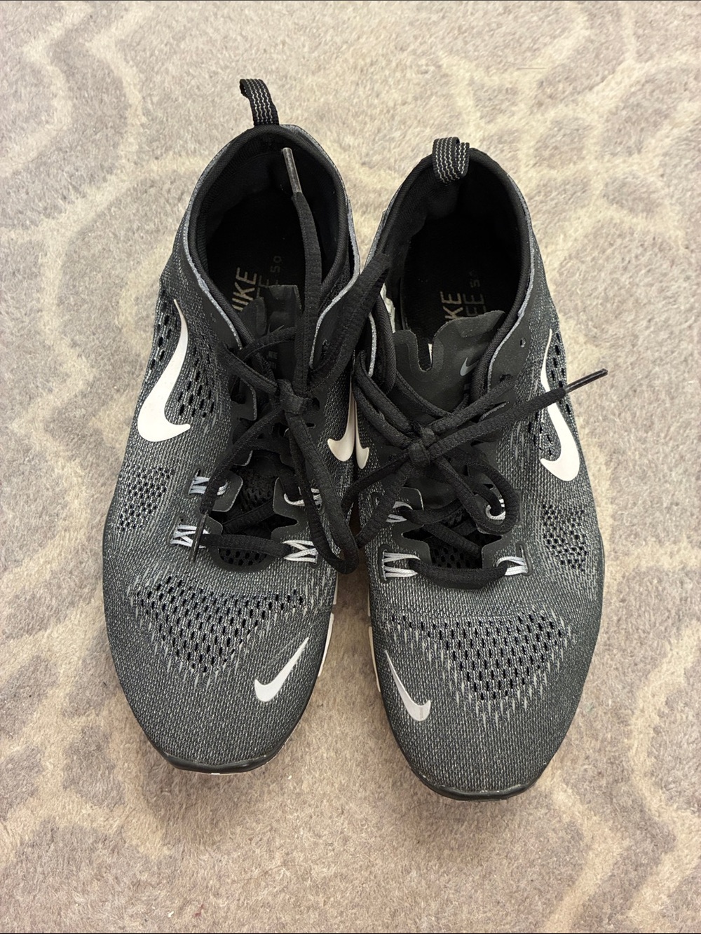 Nike Women’s Black and White Knit Sneakers